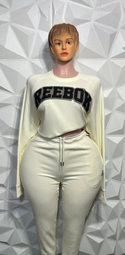 Curvy cream joggers set